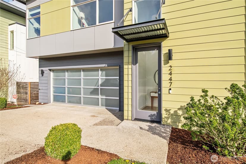 Property photo for 2447 S Spencer Street, Seattle photo 2