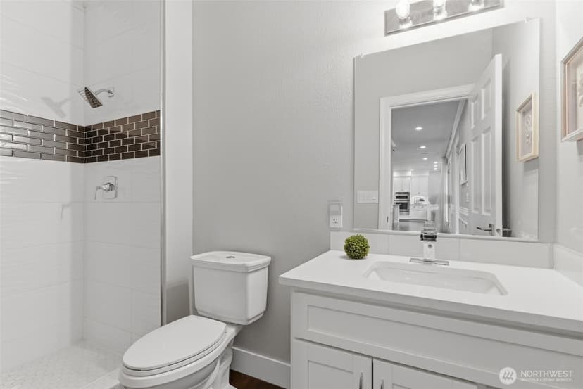 Property photo for 6405 84th Avenue Ct W, University Place photo 30