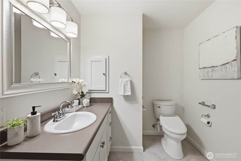 Property photo for 300 High School Road NE #300, Bainbridge Island photo 10
