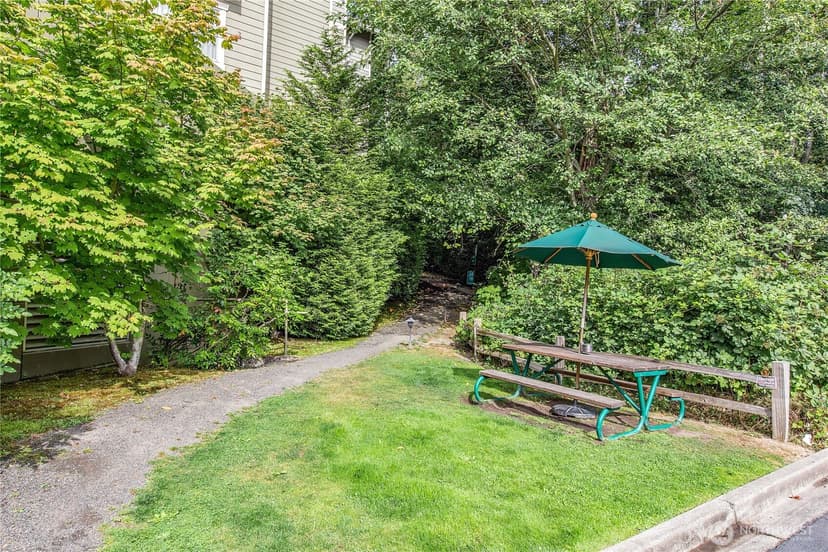 Property photo for 300 High School Road NE #300, Bainbridge Island photo 32