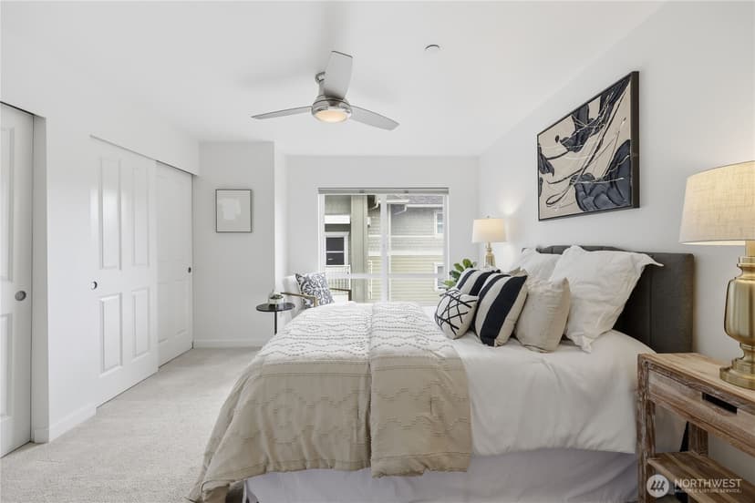 Property photo for 300 High School Road NE #300, Bainbridge Island photo 8