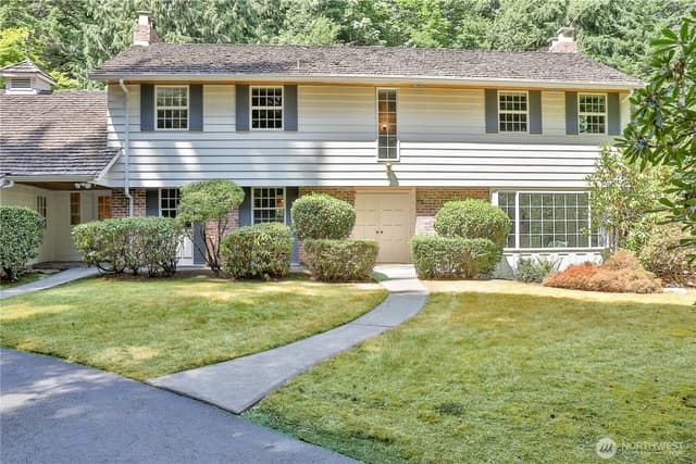 Property photo for 10915 N Deer Drive, Woodway