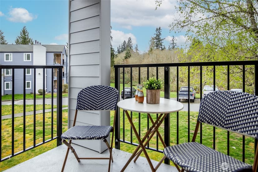 Property photo for 20324 Bothell-Everett Highway #F204, Bothell photo 6