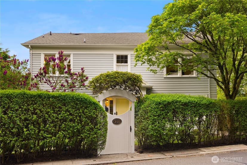 Property photo for 246 Dorffel Drive E, Seattle photo 40