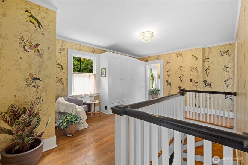 Property photo for 246 Dorffel Drive E, Seattle photo 20