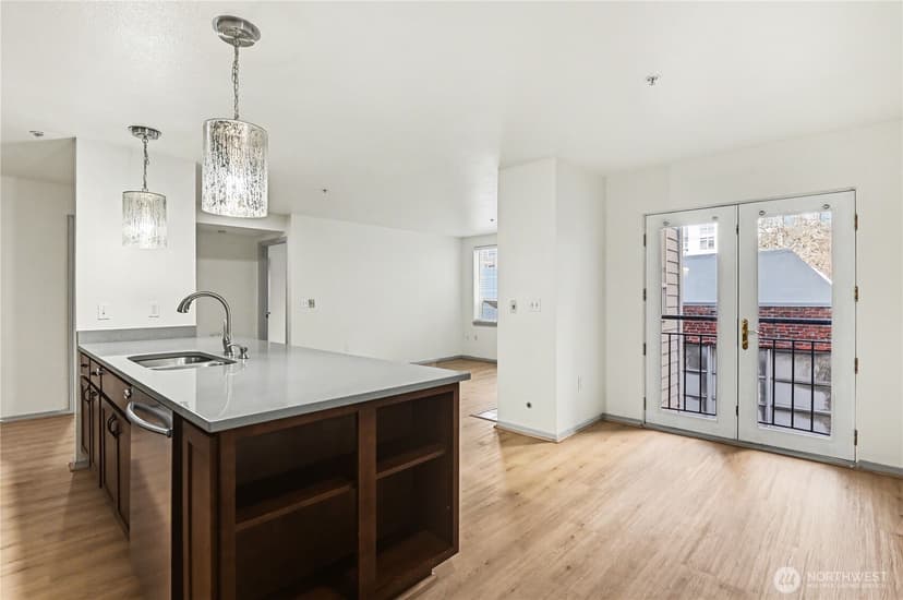 Property photo for 3028 Western Avenue #214, Seattle photo 11