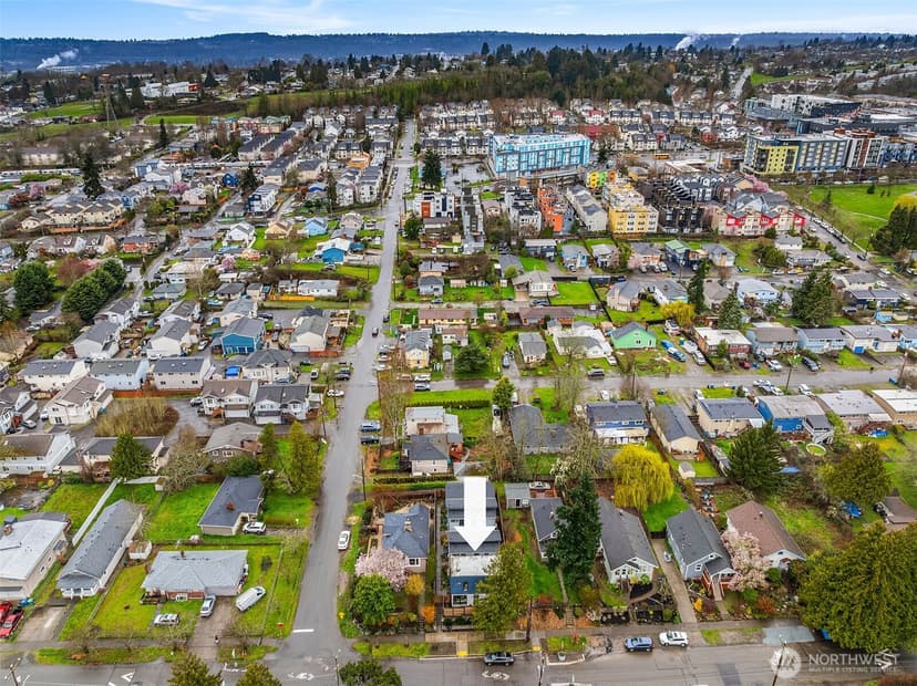 Property photo for 7637 46th Avenue S #A, Seattle photo 33