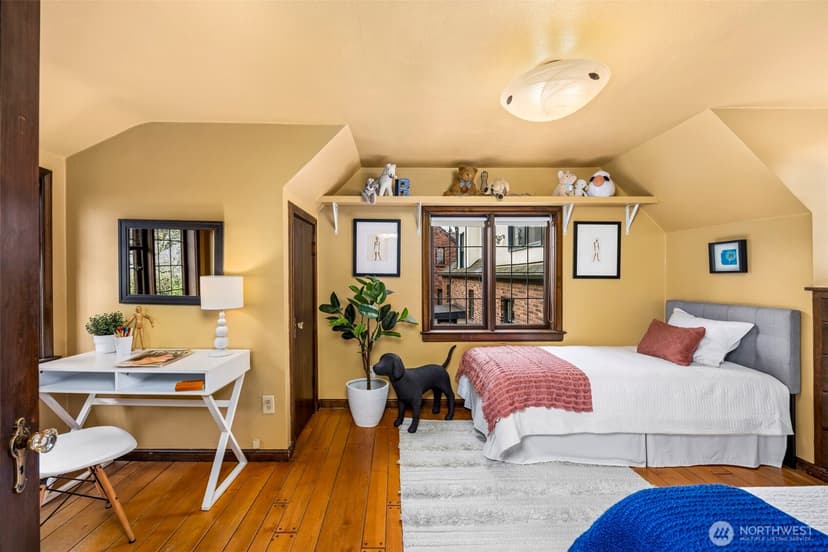 Property photo for 4006 NE 38th Street, Seattle photo 30