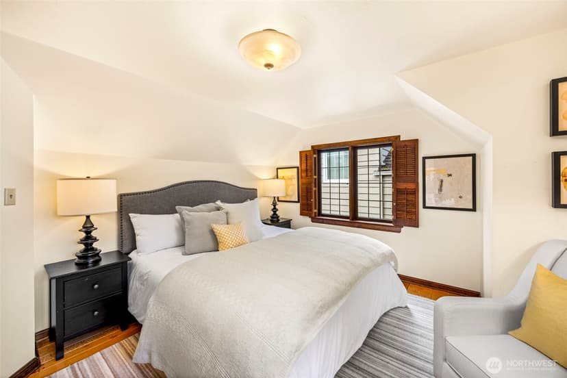 Property photo for 4006 NE 38th Street, Seattle photo 35