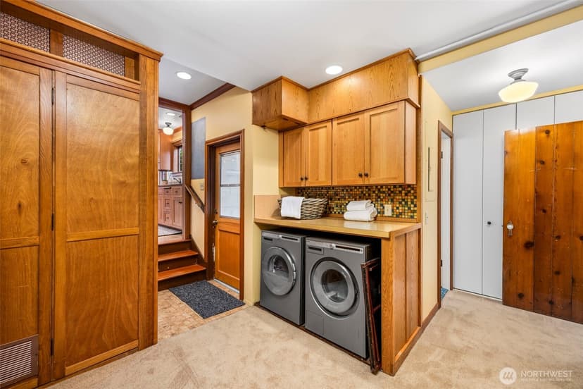 Property photo for 4006 NE 38th Street, Seattle photo 22