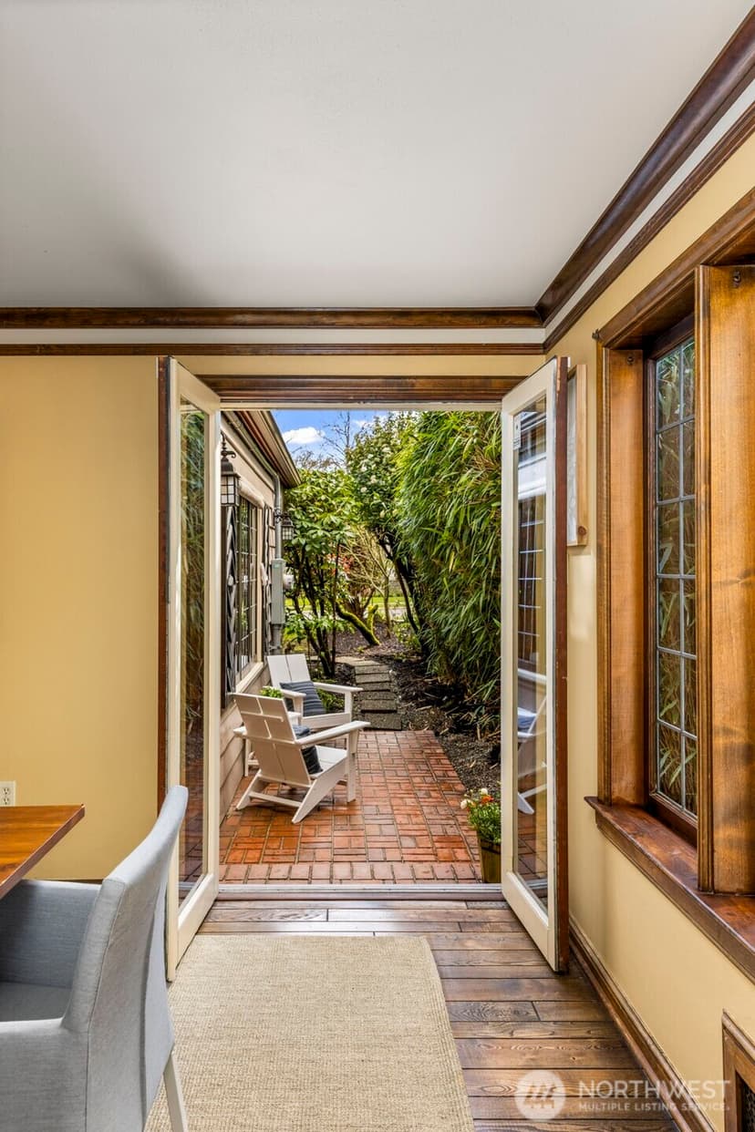 Property photo for 4006 NE 38th Street, Seattle photo 15