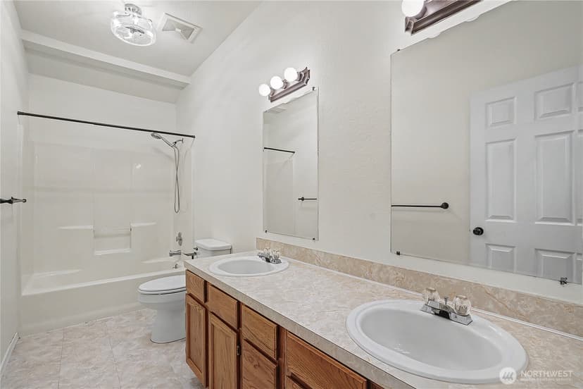 Property photo for 7239 Long Lake Road SE, Port Orchard photo 15