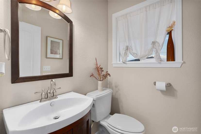 Property photo for 138 Sunrise Avenue SE, Ocean Shores photo 20
