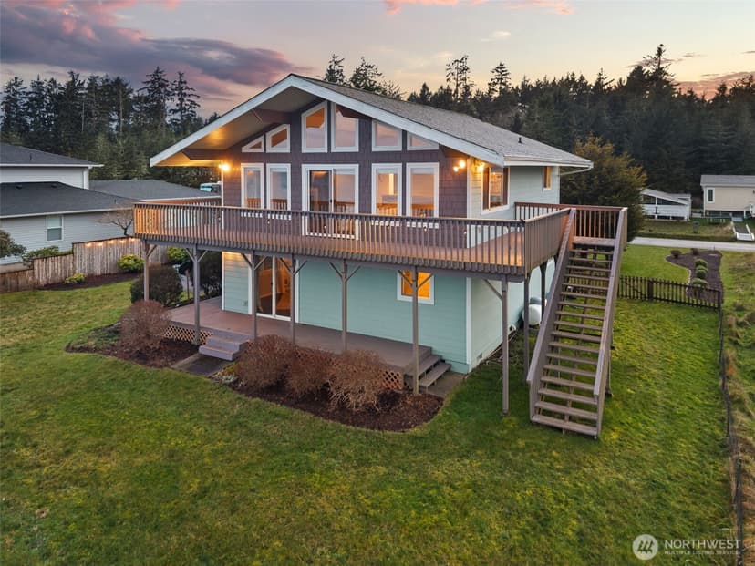 Property photo for 138 Sunrise Avenue SE, Ocean Shores photo 2