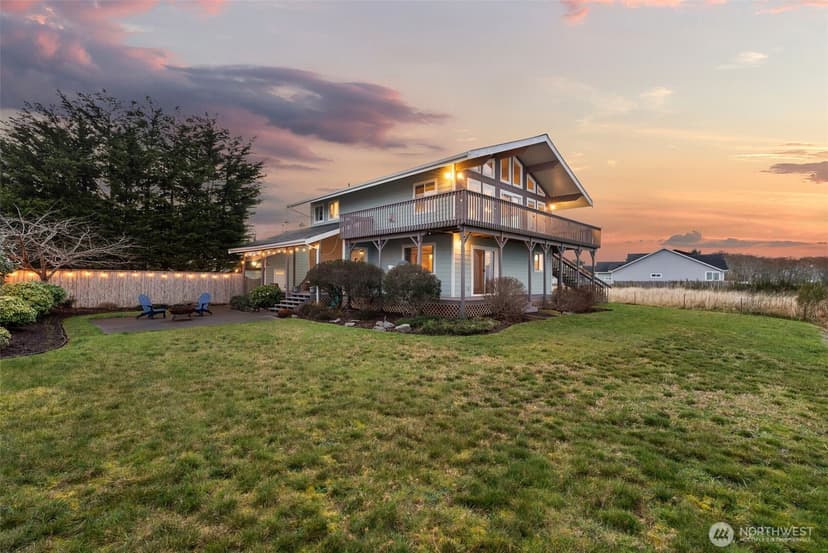 Property photo for 138 Sunrise Avenue SE, Ocean Shores
