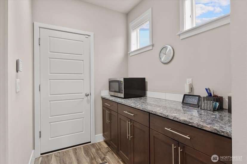 Property photo for 715 153rd Street SW, Lynnwood photo 15