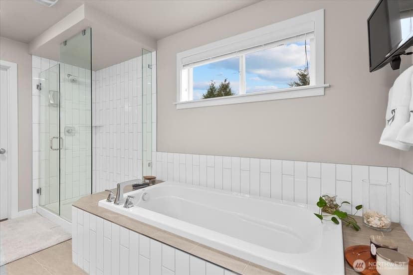 Property photo for 715 153rd Street SW, Lynnwood photo 24