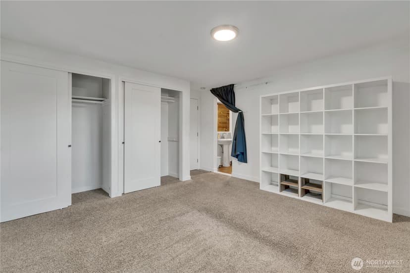 Property photo for 812 Maplewood Avenue, Kent photo 20