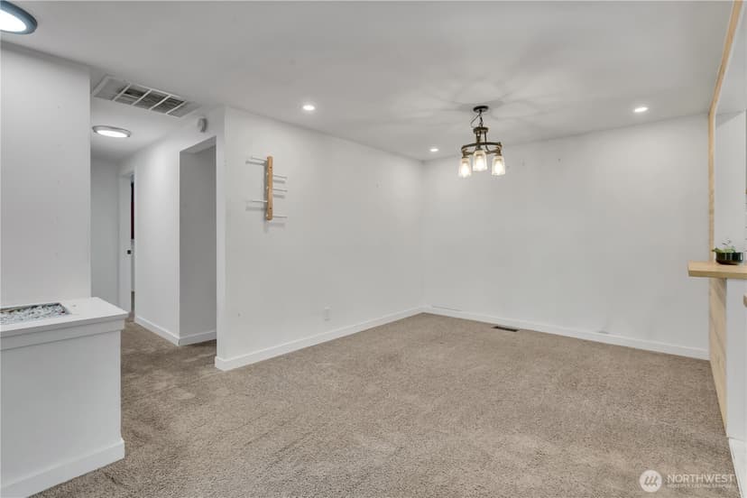 Property photo for 812 Maplewood Avenue, Kent photo 10