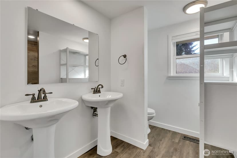 Property photo for 812 Maplewood Avenue, Kent photo 21