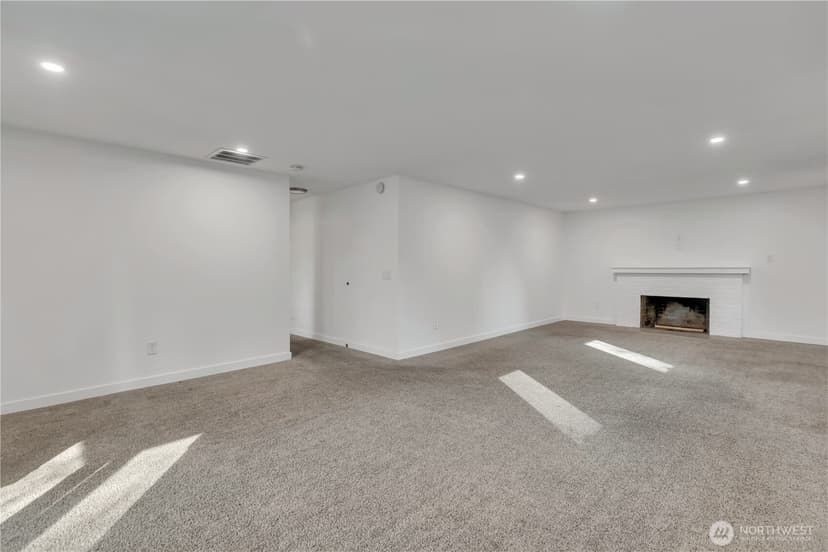 Property photo for 812 Maplewood Avenue, Kent photo 18