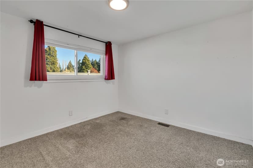 Property photo for 812 Maplewood Avenue, Kent photo 25