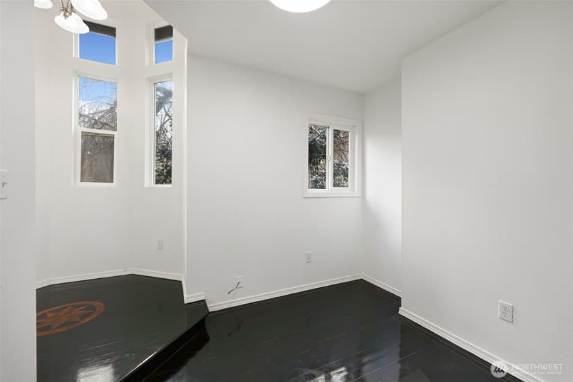 Property photo for 5302 S 137th Street, Tukwila photo 11