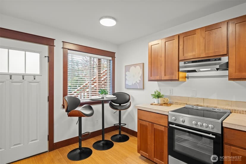 Property photo for 461 N 45th Street #1, Seattle photo 8