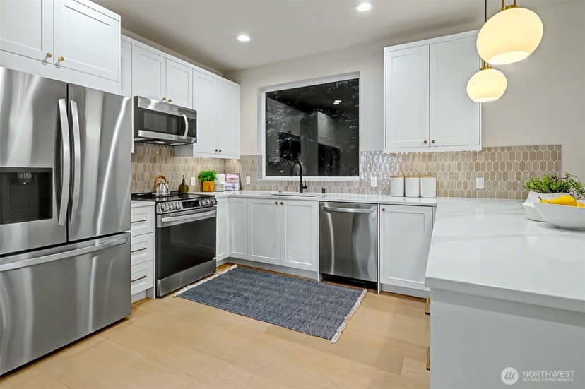 Property photo for 11219 NE 95th Street, Kirkland photo 15
