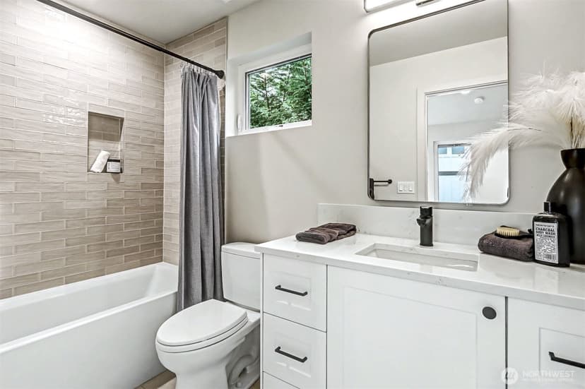 Property photo for 11219 NE 95th Street, Kirkland photo 28