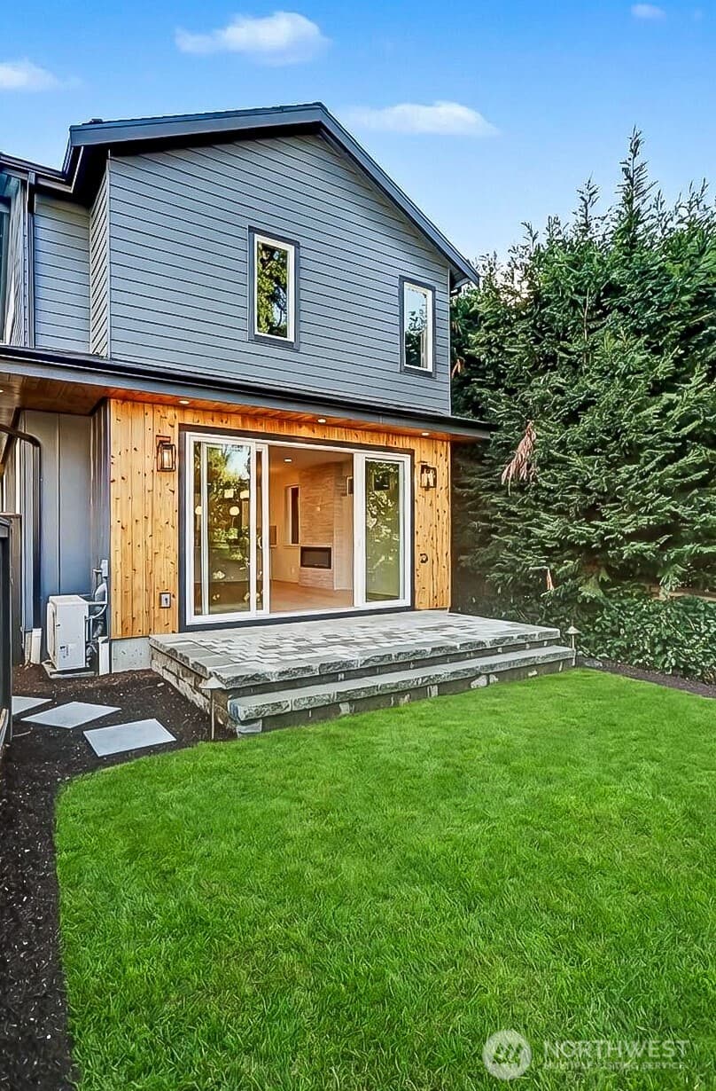 Property photo for 11219 NE 95th Street, Kirkland photo 29