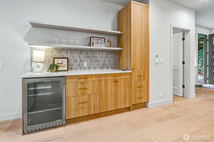 Property photo for 11219 NE 95th Street, Kirkland photo 13