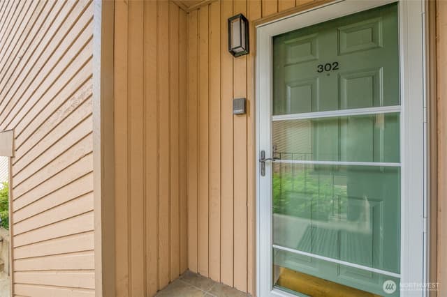 Property photo for 23001 Lakeview Dr #302, Mountlake Terrace photo 3
