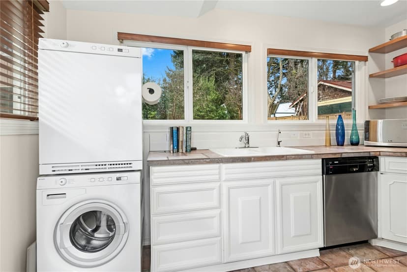 Property photo for 14051 1st Avenue NW, Seattle photo 10