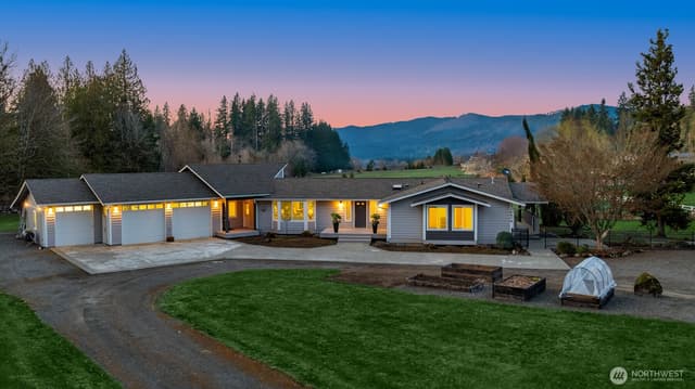 Property photo for 26808 SE 216th Street, Maple Valley photo 3