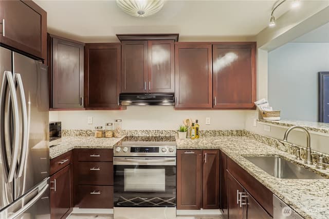 Property photo for 5000 NW Village Park Drive #B-111, Issaquah photo 4