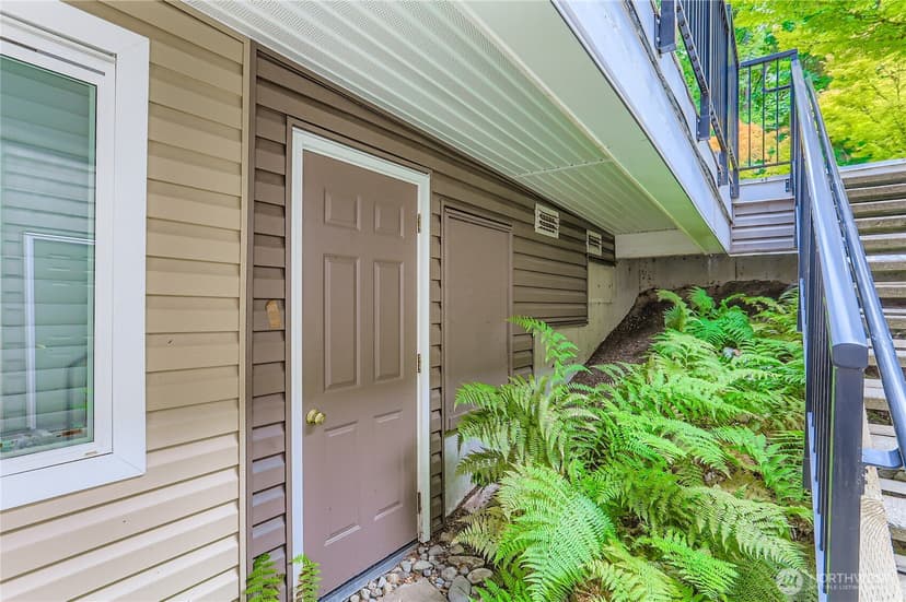 Property photo for 5000 NW Village Park Drive #B-111, Issaquah photo 12