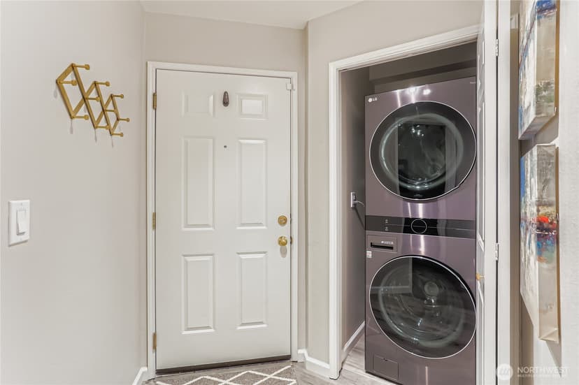 Property photo for 5000 NW Village Park Drive #B-111, Issaquah photo 3