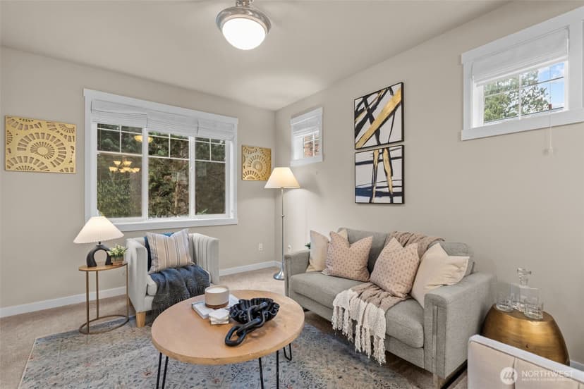 Property photo for 11739 Corliss Avenue N, Seattle photo 3