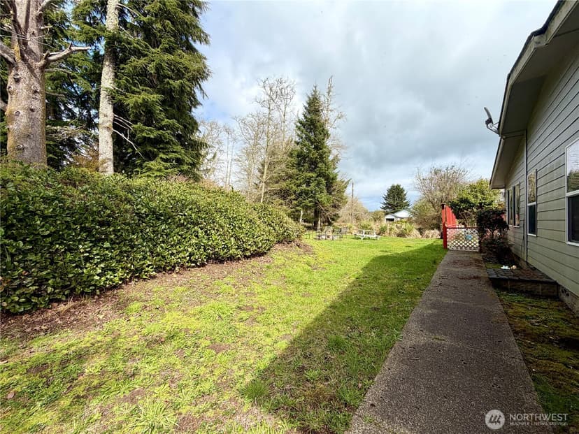 Property photo for 620 Chenois Avenue NE, Ocean Shores photo 36