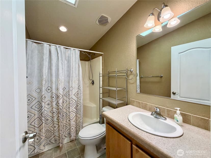 Property photo for 620 Chenois Avenue NE, Ocean Shores photo 20