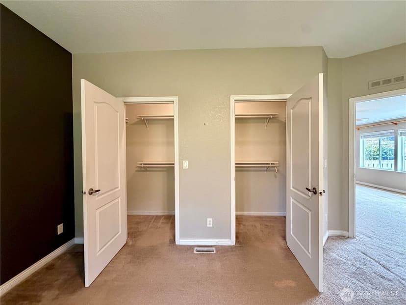 Property photo for 620 Chenois Avenue NE, Ocean Shores photo 16