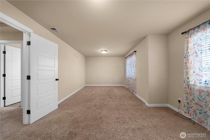 Property photo for 11410 Waller Road E, Tacoma photo 18