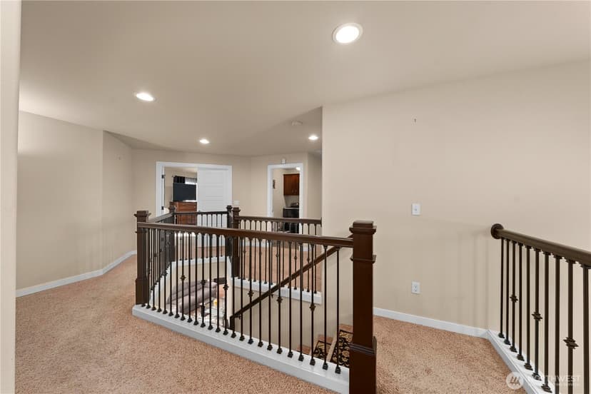 Property photo for 11410 Waller Road E, Tacoma photo 12