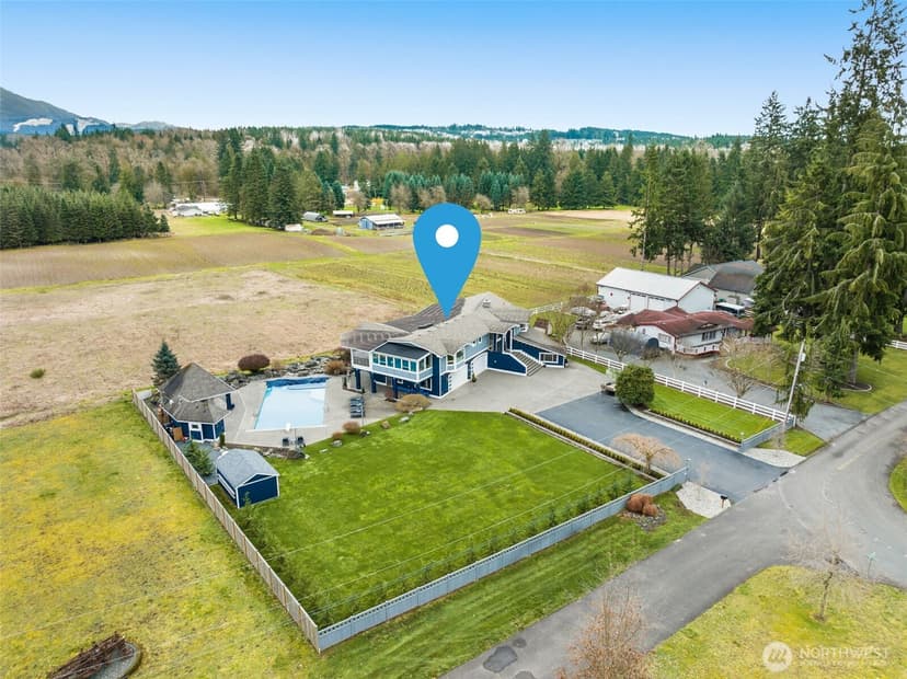 Property photo for 7909 154th Drive NE, Lake Stevens photo 3