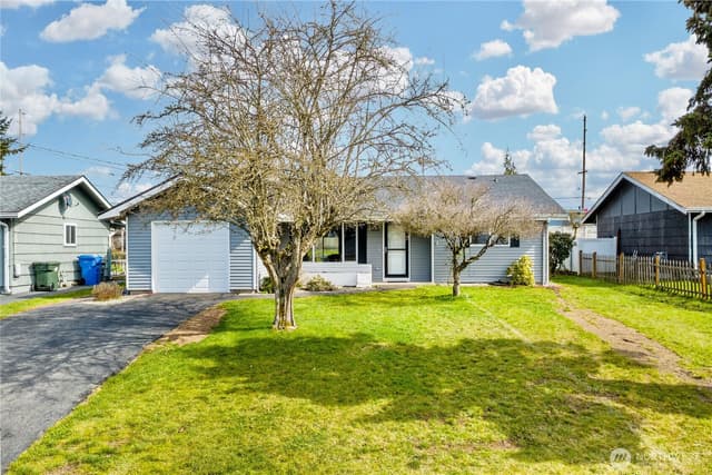 Property photo for 24532 35th Place S, Kent photo 2