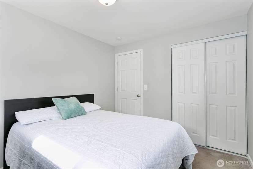 Property photo for 24532 35th Place S, Kent photo 21