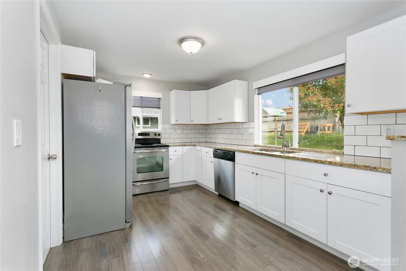 Property photo for 24532 35th Place S, Kent photo 9