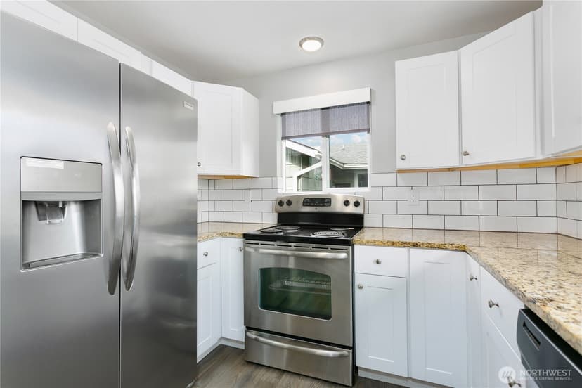 Property photo for 24532 35th Place S, Kent photo 11