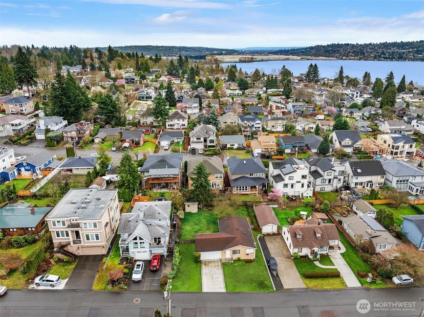 Property photo for 1111 N 33rd Street, Renton photo 7